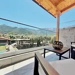 Rainbow Aparthotel