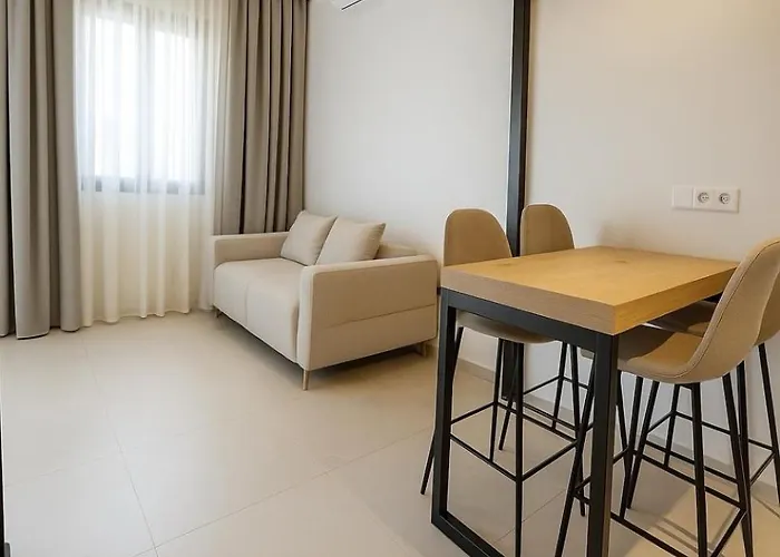 Rainbow Ξενοδοχείο με διαμερίσματα Σκάλα Ποταμιάς