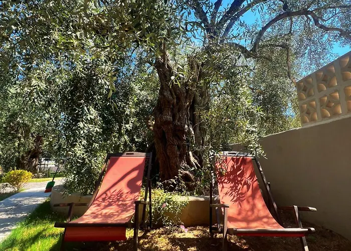 Ξενοδοχείο με διαμερίσματα Rainbow *